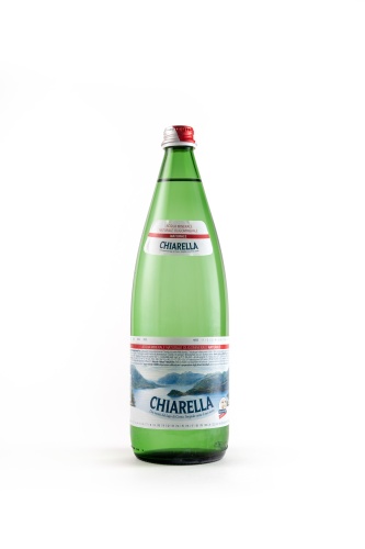 Вода Кьярелла в зеленой стеклянной бутылке н/газ 1л